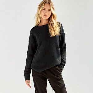 Aritzia The Group by Babaton Thurlow Sweater